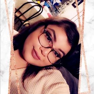 Meet your Posher, Maritza